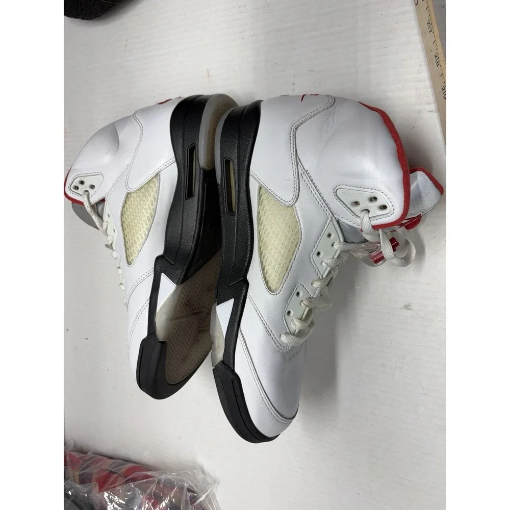 Jordan 5 Retro White Fire Red 2020 DA1911-102 Men's Size 11 Great Condition
